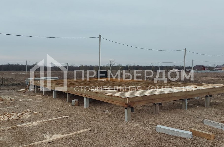 Фото со стройплощадок - Каркасный дом 8х14 м.