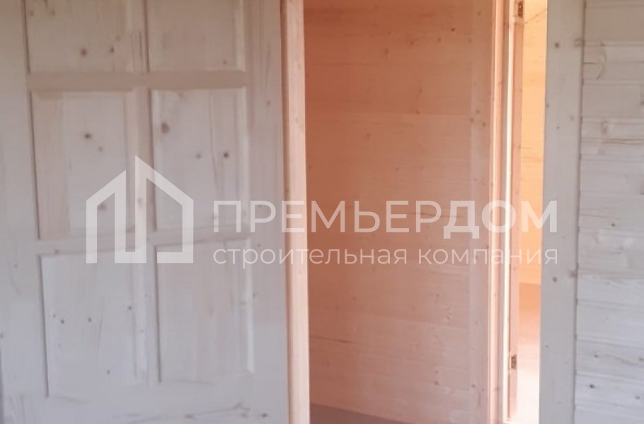 Фото со стройплощадок - Каркасный дом 8х9 м.