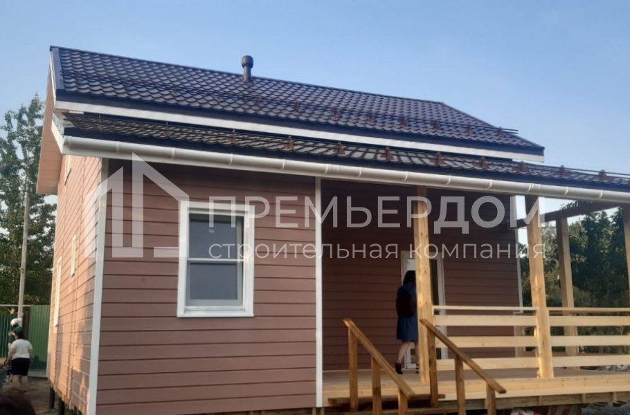 Фото со стройплощадок - Каркасный дом 8х9 м.