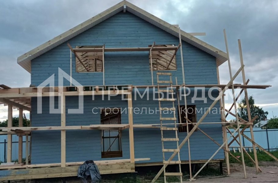 Фото со стройплощадок - Каркасный дом 9х10 м.