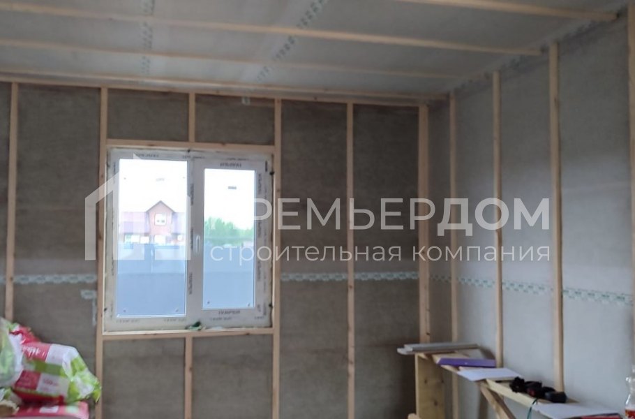 Фото со стройплощадок - Каркасный дом 9х13 м.