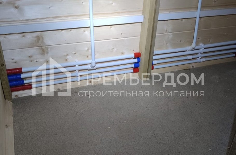 Фото со стройплощадок - Каркасный дом 9х11.5 м.