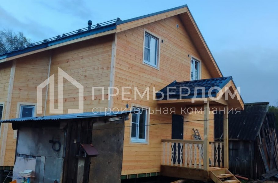 Фото со стройплощадок - Каркасный дом 9х11.5 м.