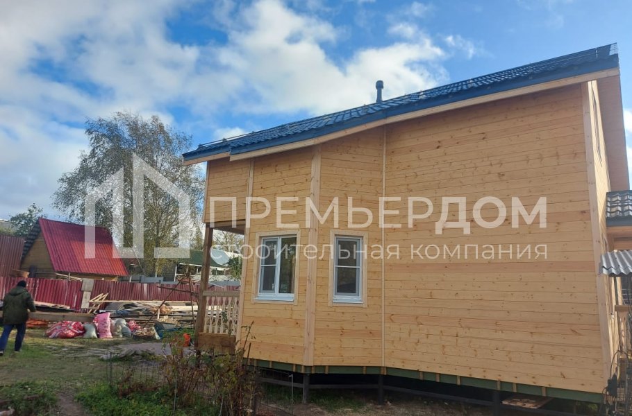 Фото со стройплощадок - Каркасный дом 9х11.5 м.