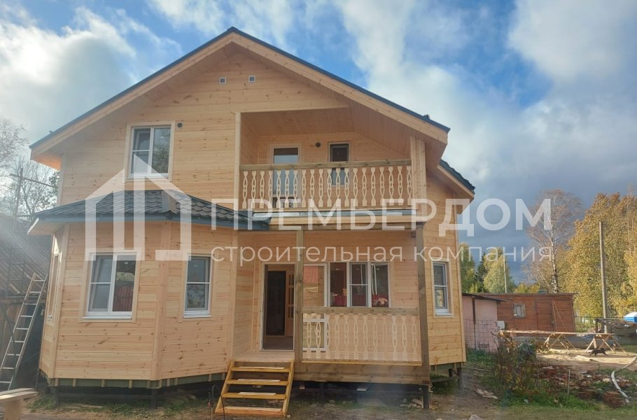 Фото со стройплощадок - Каркасный дом 9х11.5 м.