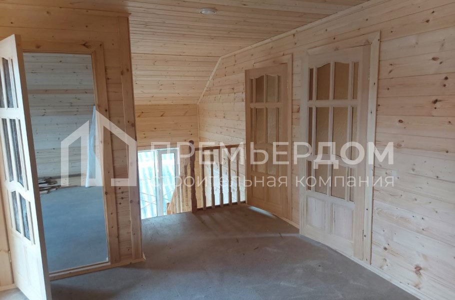 Фото со стройплощадок - Каркасный дом 9х11.5 м.