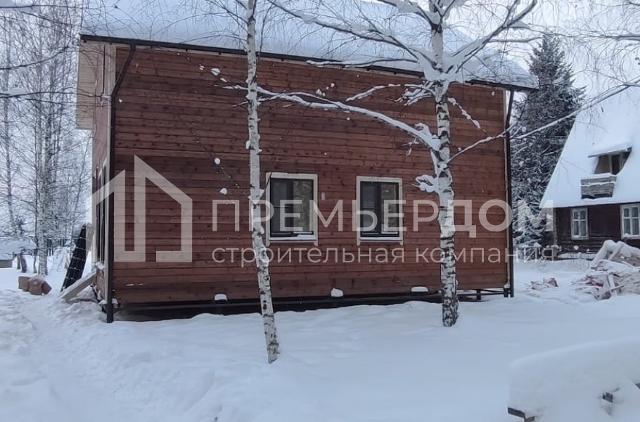 Фото со стройплощадок - Дом из бруса 8х9 м.