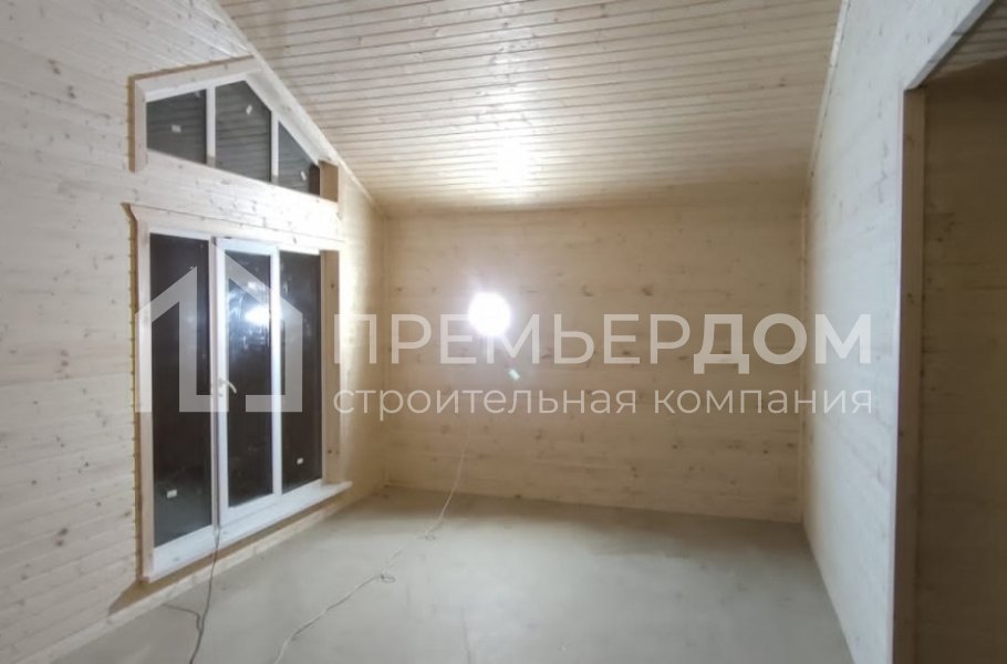 Фото со стройплощадок - Каркасный дом 8х9 м.