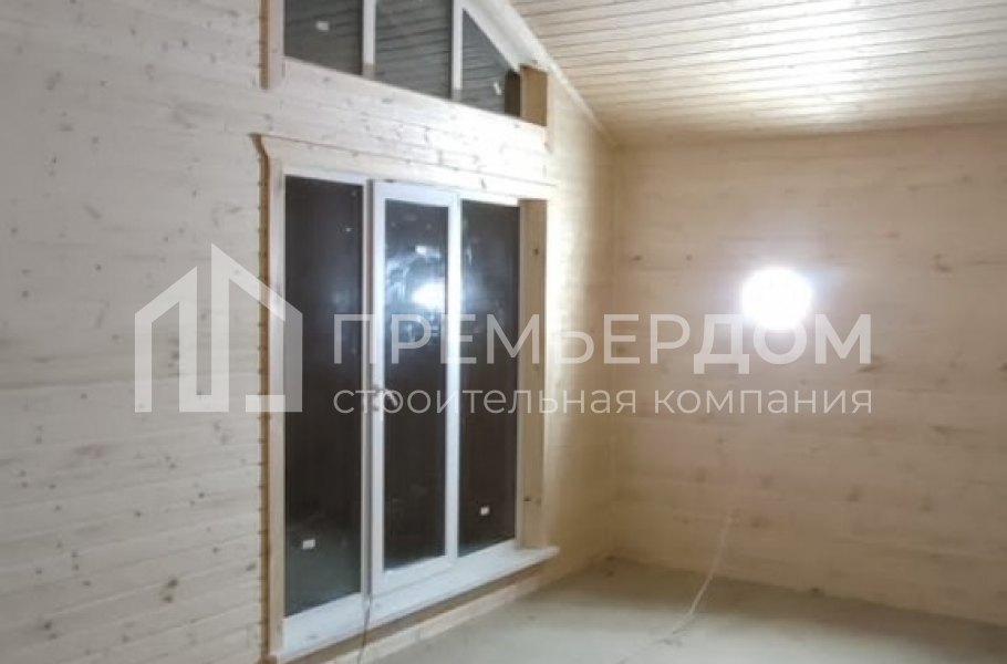 Фото со стройплощадок - Каркасный дом 8х9 м.