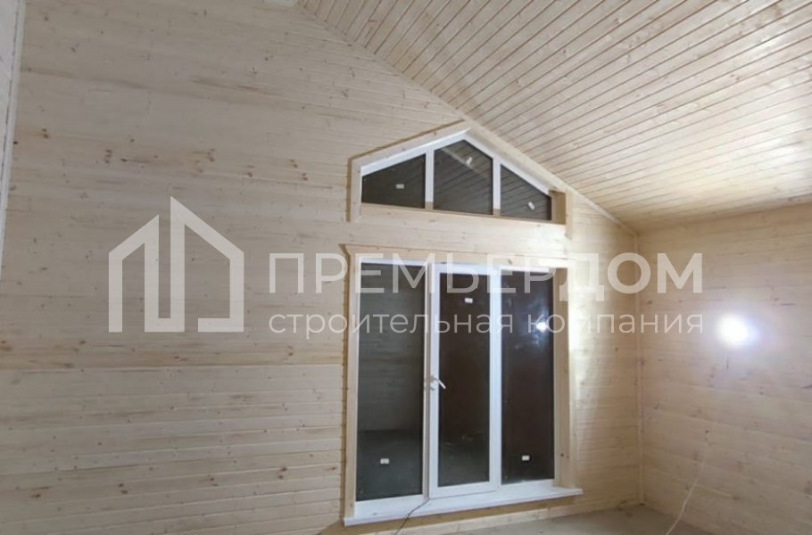 Фото со стройплощадок - Каркасный дом 8х9 м.