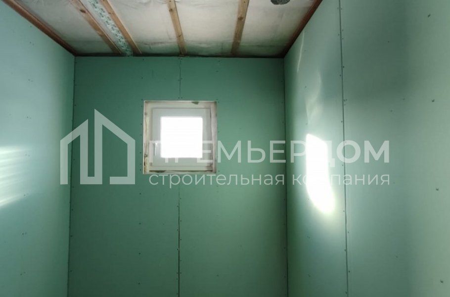 Фото со стройплощадок - Каркасный дом 8х9 м. 