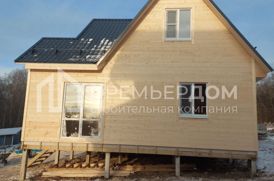 Фото со стройплощадок - Каркасный дом 8х8 м.